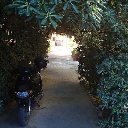 Adonis Beach Hotel Heraklion  ภายนอก รูปภาพ