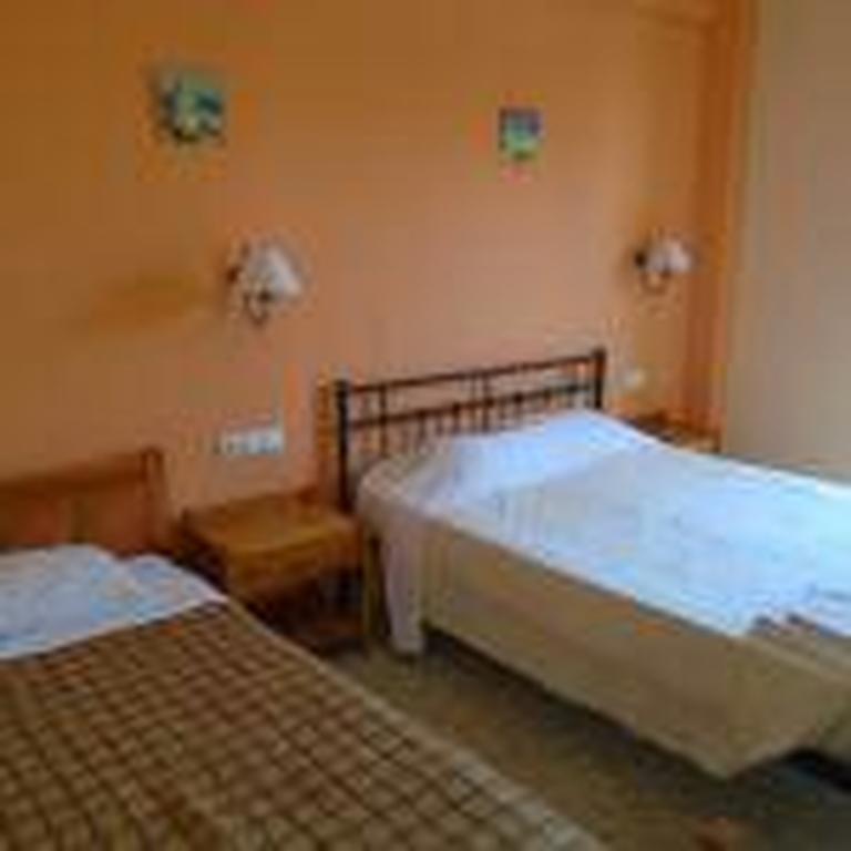 Adonis Beach Hotel Heraklion  ภายนอก รูปภาพ