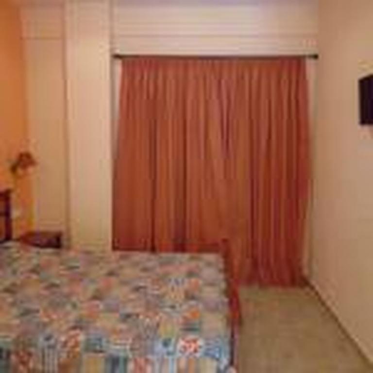 Adonis Beach Hotel Heraklion  ภายนอก รูปภาพ
