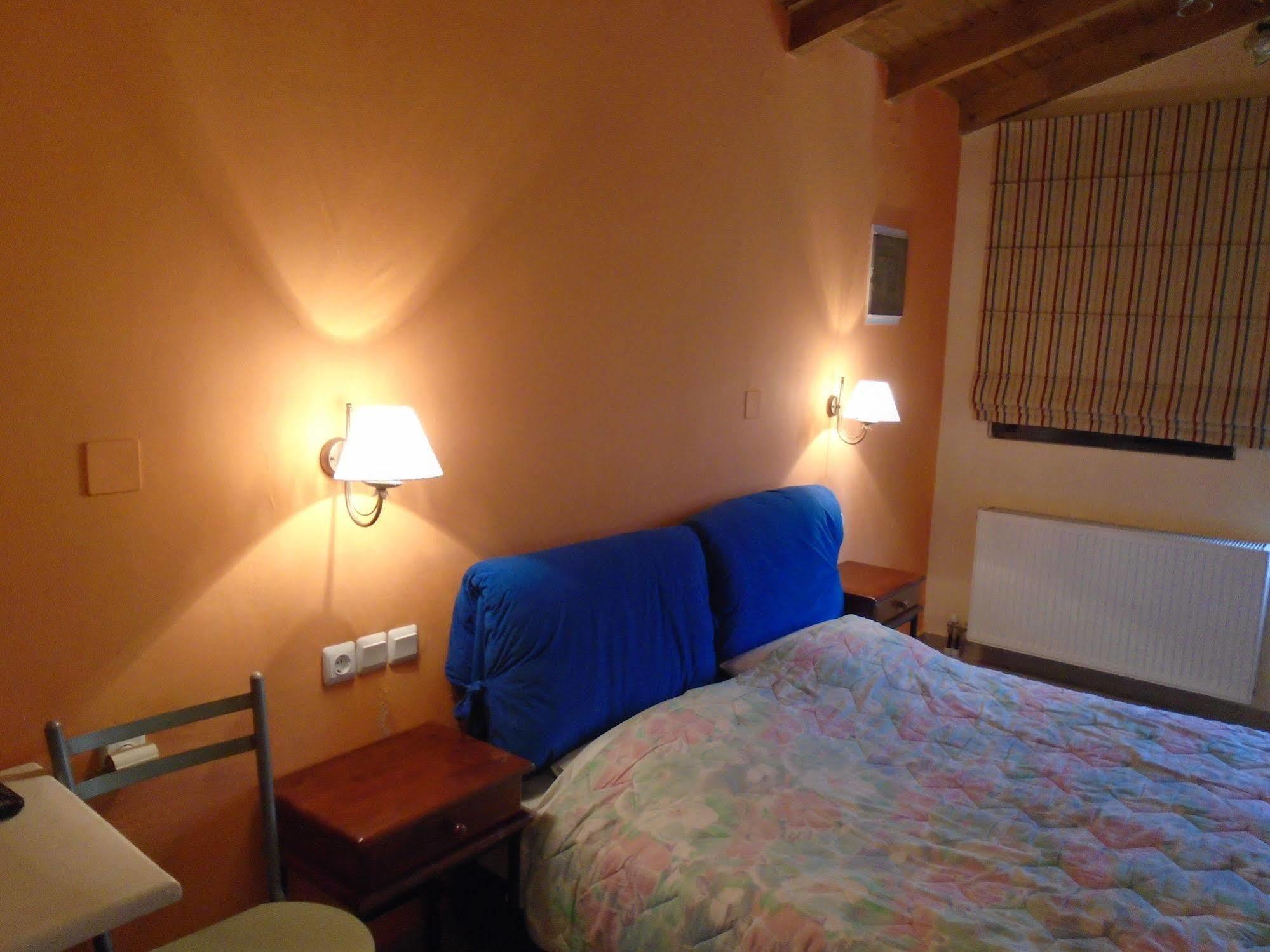 Adonis Beach Hotel Heraklion  ภายนอก รูปภาพ